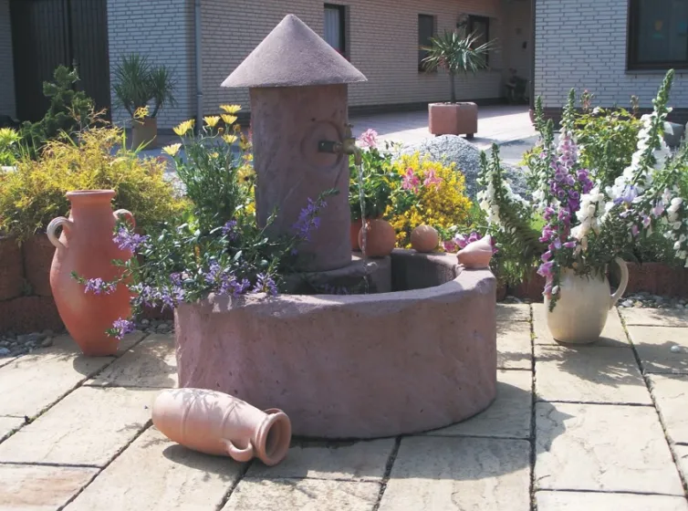 18 - Terassenbrunnen